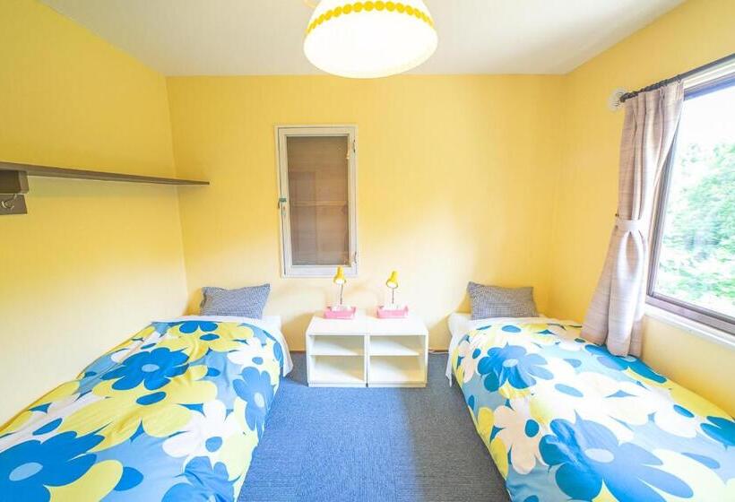 פנסיון Daisen Backpackers