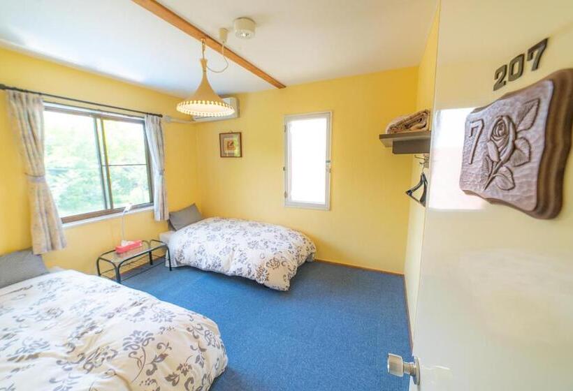 פנסיון Daisen Backpackers