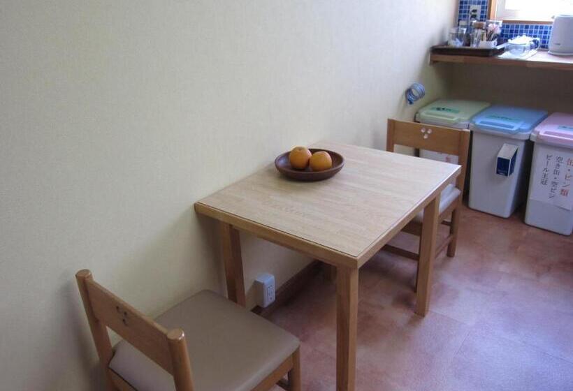 פנסיון Daisen Backpackers