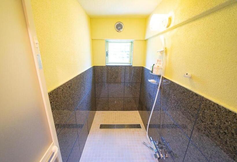 פנסיון Daisen Backpackers