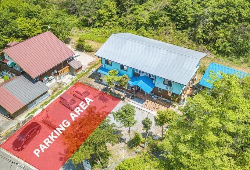 פנסיון Daisen Backpackers