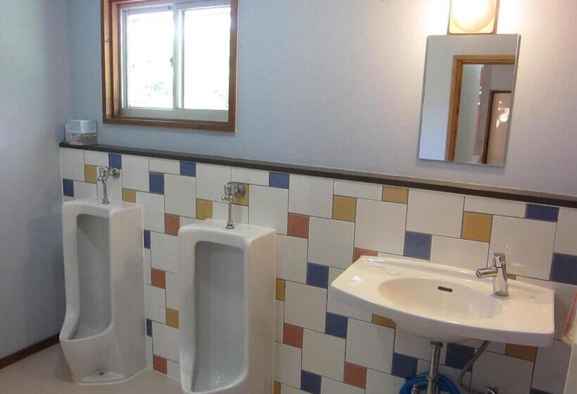 פנסיון Daisen Backpackers