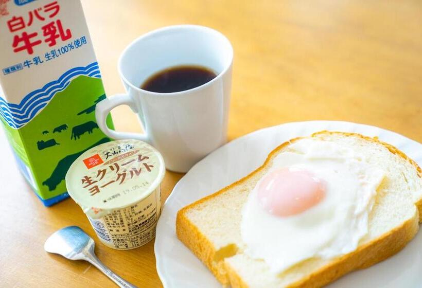 פנסיון Daisen Backpackers