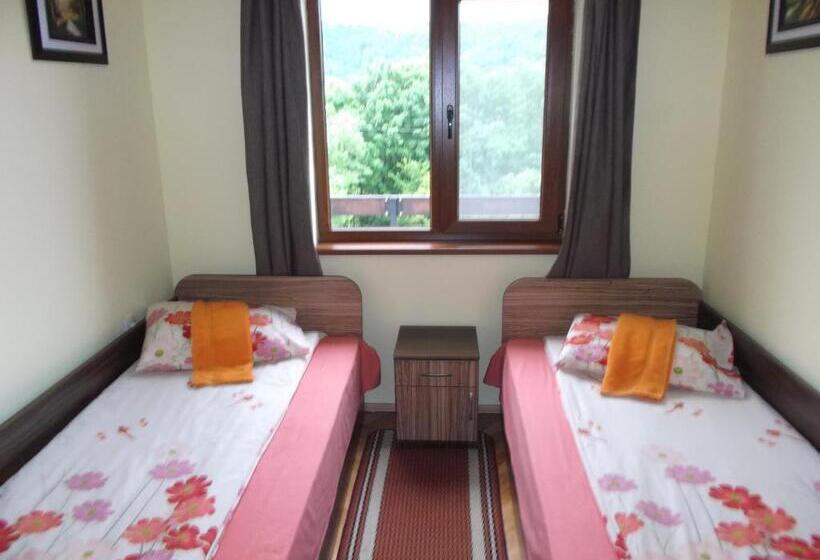 פנסיון Guest House Balkanski Kat