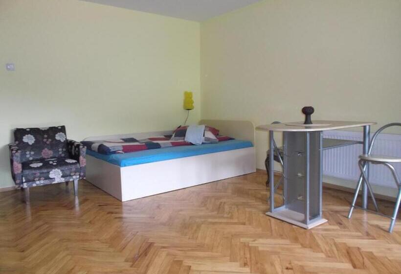 פנסיון Guest House Balkanski Kat