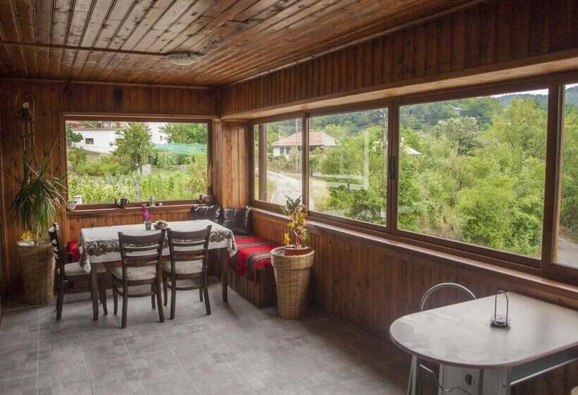 פנסיון Guest House Balkanski Kat