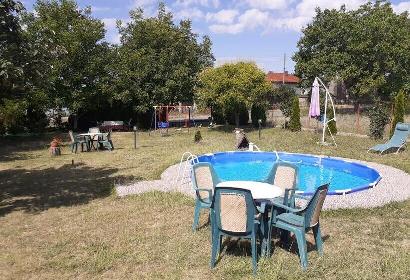 بنسيون Guest House Edelvais