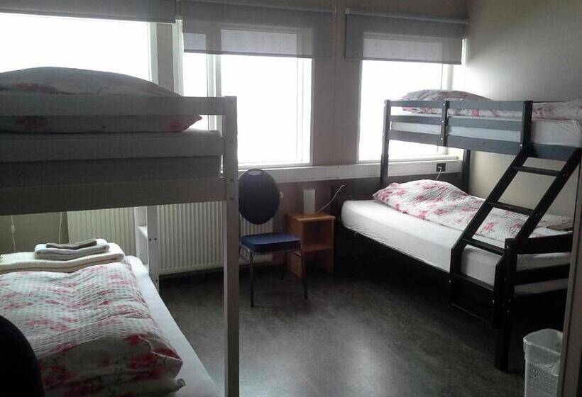 پانسیون Guesthouse Reynir