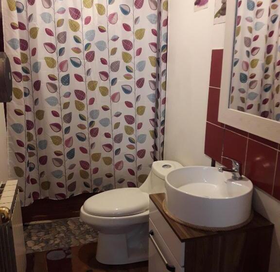 פנסיון Hostal Torres Del Paine 2