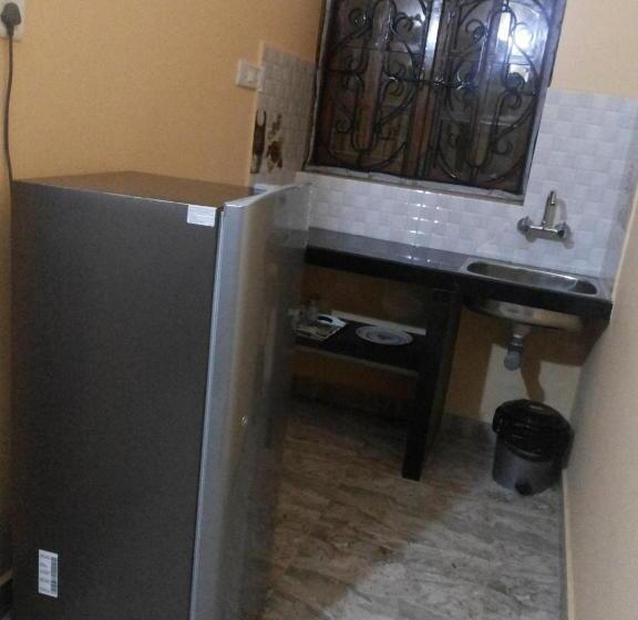 פנסיון Jason Guest House