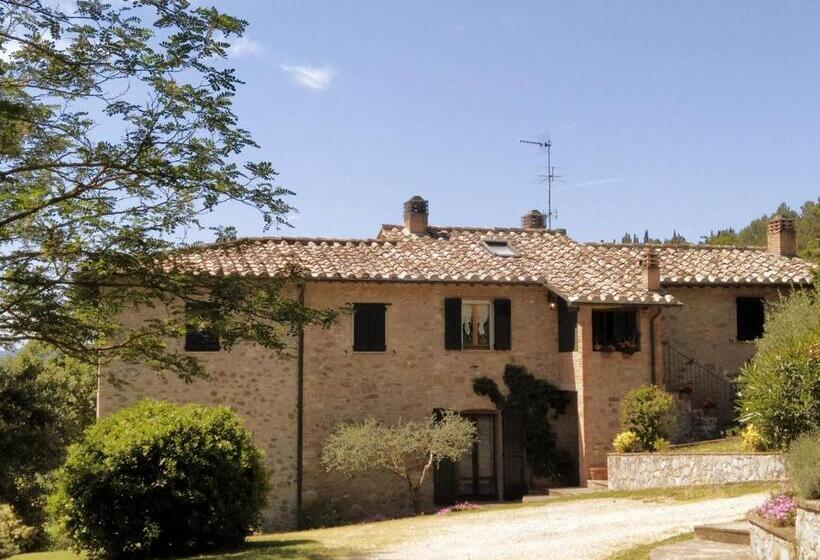 פנסיון La Casaccia