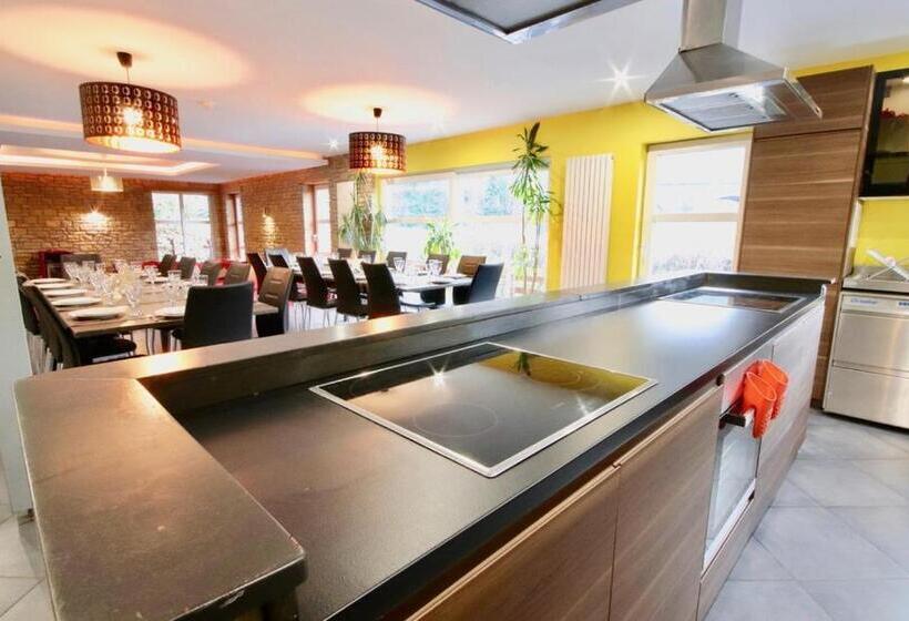 펜션 La Villa Roannaise