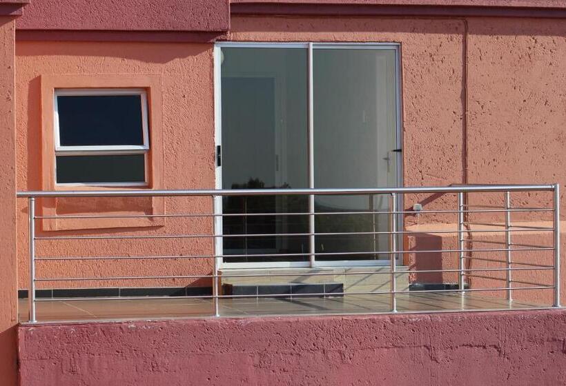 ペンション Mogwase Guesthouse