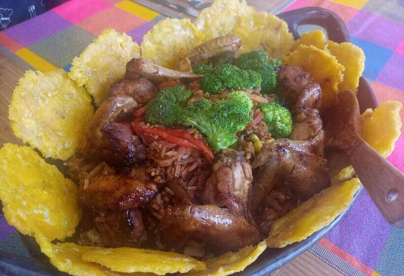 פנסיון Monte Verde Cabañas Y Camping