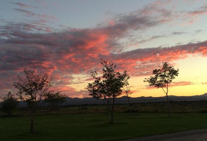 بنسيون Mountain View Country Guest House