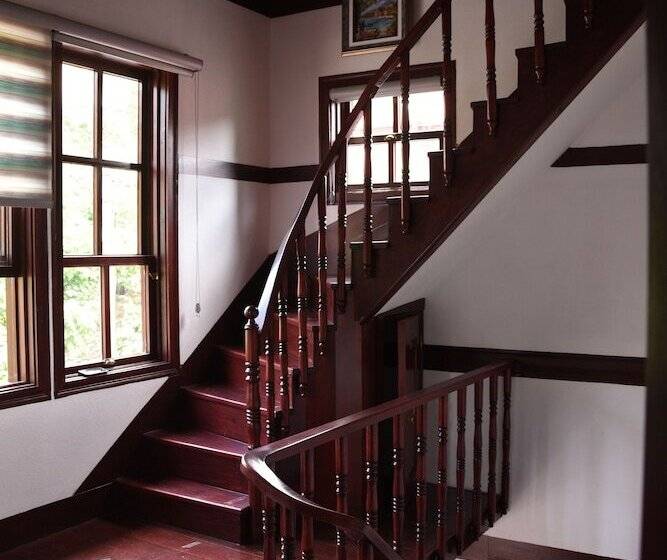 펜션 Necati Bey Konak Otel