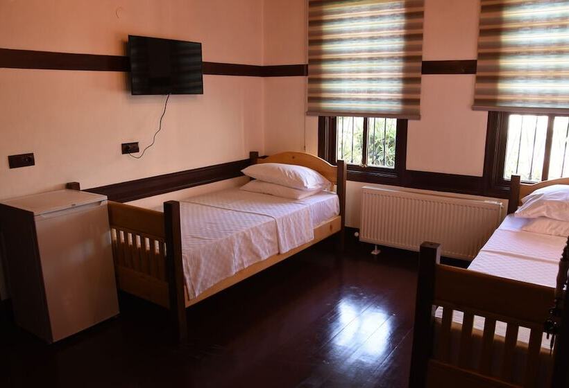 펜션 Necati Bey Konak Otel