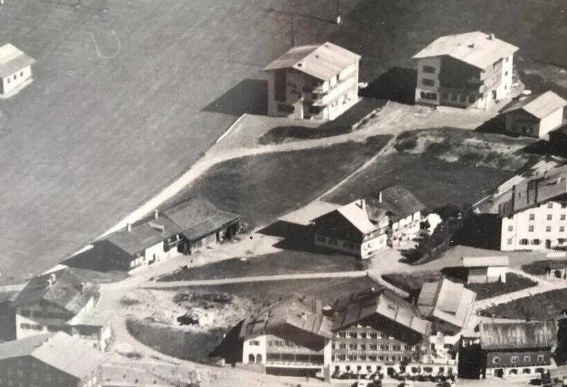 پانسیون Sandbur Das Walserhaus