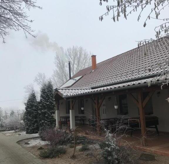 بنسيون Tölgyfa Vendégház