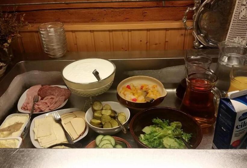 Пансион Tuhannen Tarinan Talo