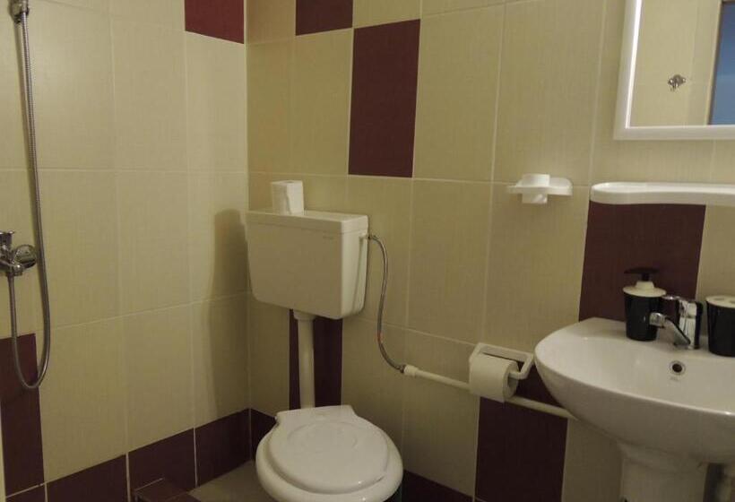 بنسيون Vila Giulia