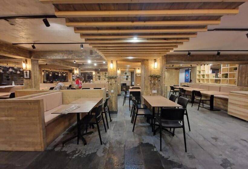 פנסיון Vila Platoul Soarelui