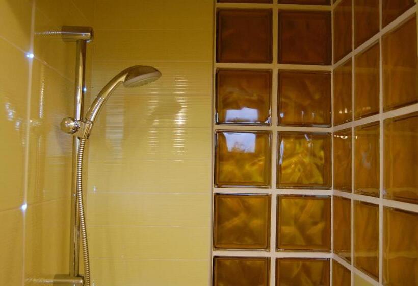 פנסיון Vila Platoul Soarelui