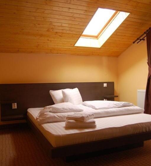 פנסיון Vila Platoul Soarelui