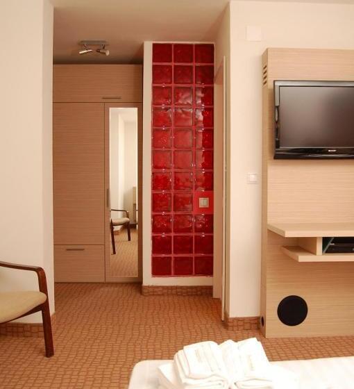 פנסיון Vila Platoul Soarelui