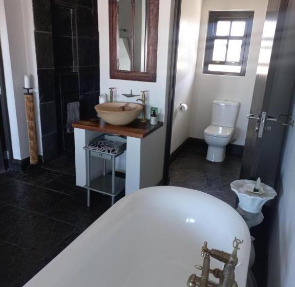 פנסיון Whale Rock Guest House