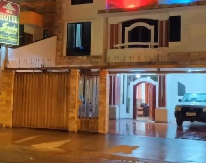 Отель Jomaley Real