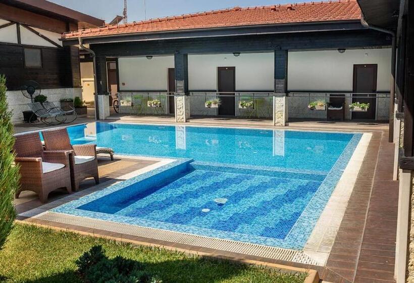 אתר נופש Complex Jitari