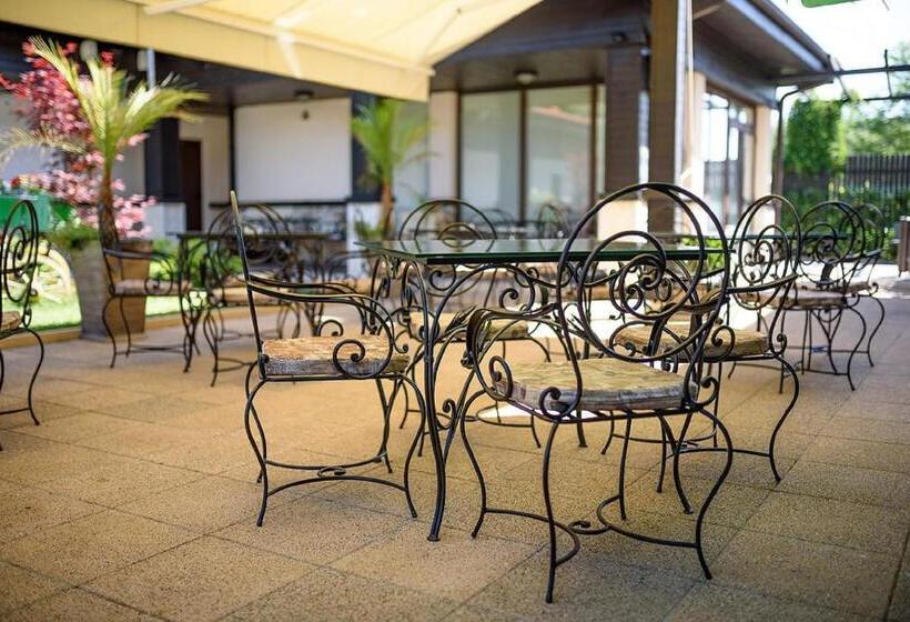 אתר נופש Complex Jitari