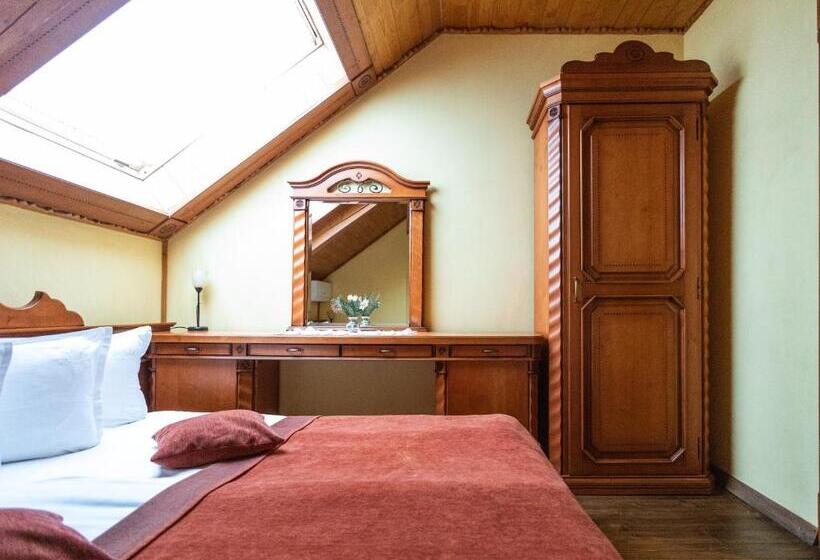 استراحتگاه Koruna