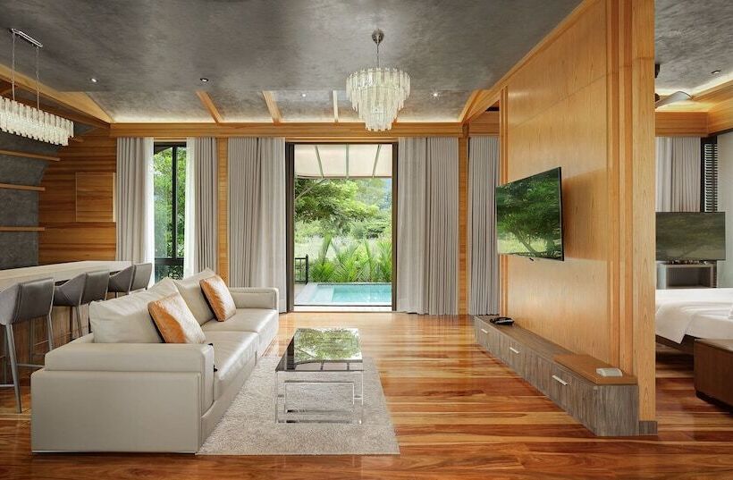 استراحتگاه The Hidden Village Khao Yai
