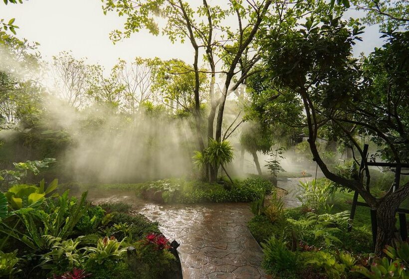 Resort The Hidden Village Khao Yai