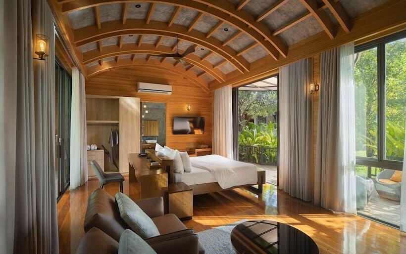 استراحتگاه The Hidden Village Khao Yai