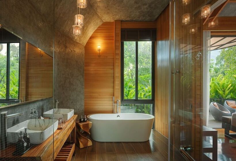 استراحتگاه The Hidden Village Khao Yai