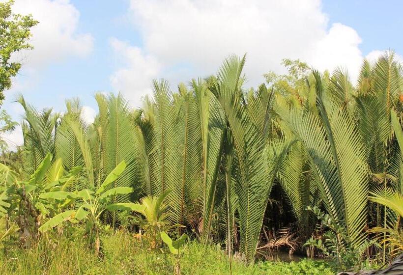 استراحتگاه Tra Vinh Lodge