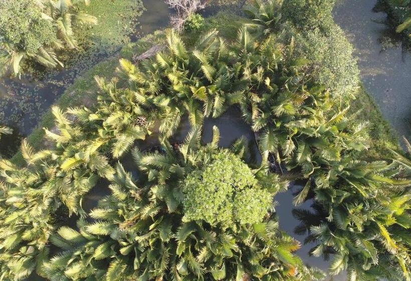 استراحتگاه Tra Vinh Lodge