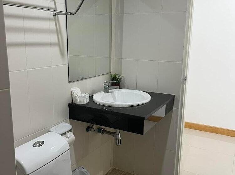 T & C Hotel Patong Beach