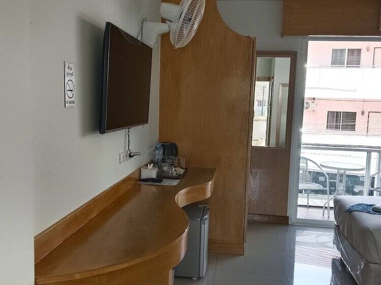 T & C Hotel Patong Beach