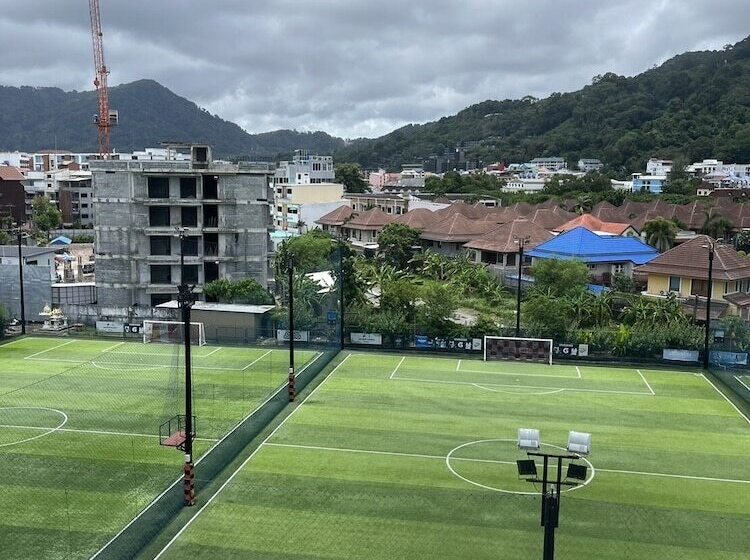 T & C Hotel Patong Beach