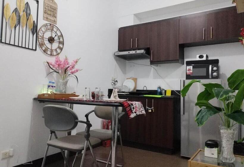 هاستل Nearby Airport T3 At Stamford Mckinley Hill Few Walk To Venice Piazza T116f