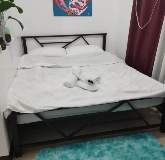 هاستل Nearby Airport T3 At Stamford Mckinley Hill Few Walk To Venice Piazza T116f