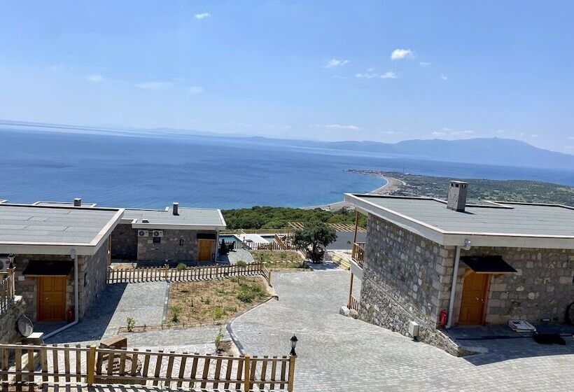 Assos Karadut Taş Otel