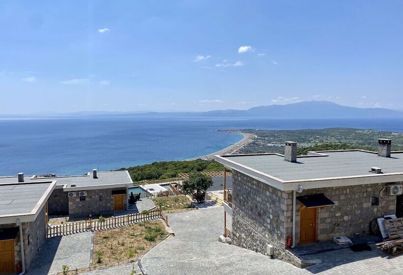 Assos Karadut Taş Otel