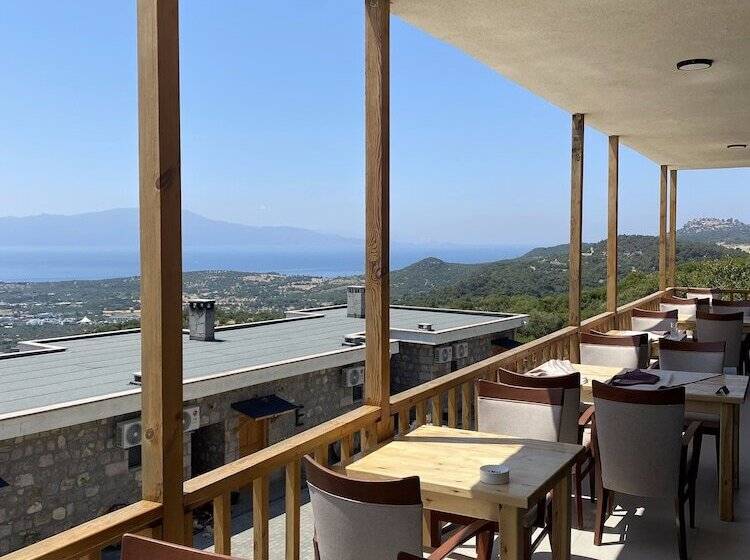 Assos Karadut Taş Otel