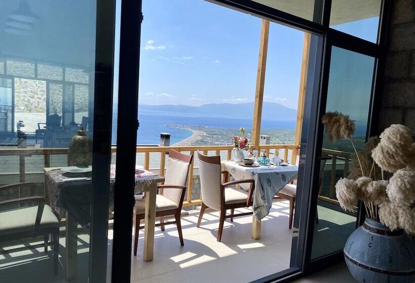 Assos Karadut Taş Otel