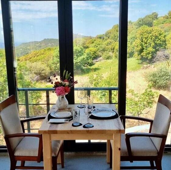 Assos Karadut Taş Otel